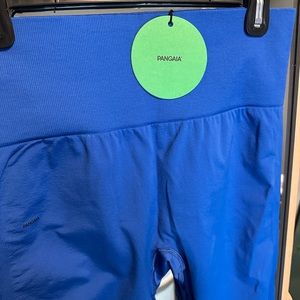 Pangaia women’s blue yoga pants new with tags